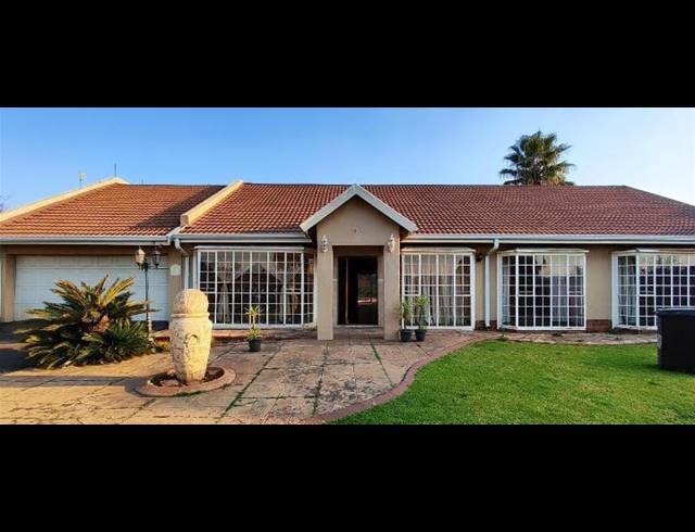 FARM FOR SALE IN PARKRAND